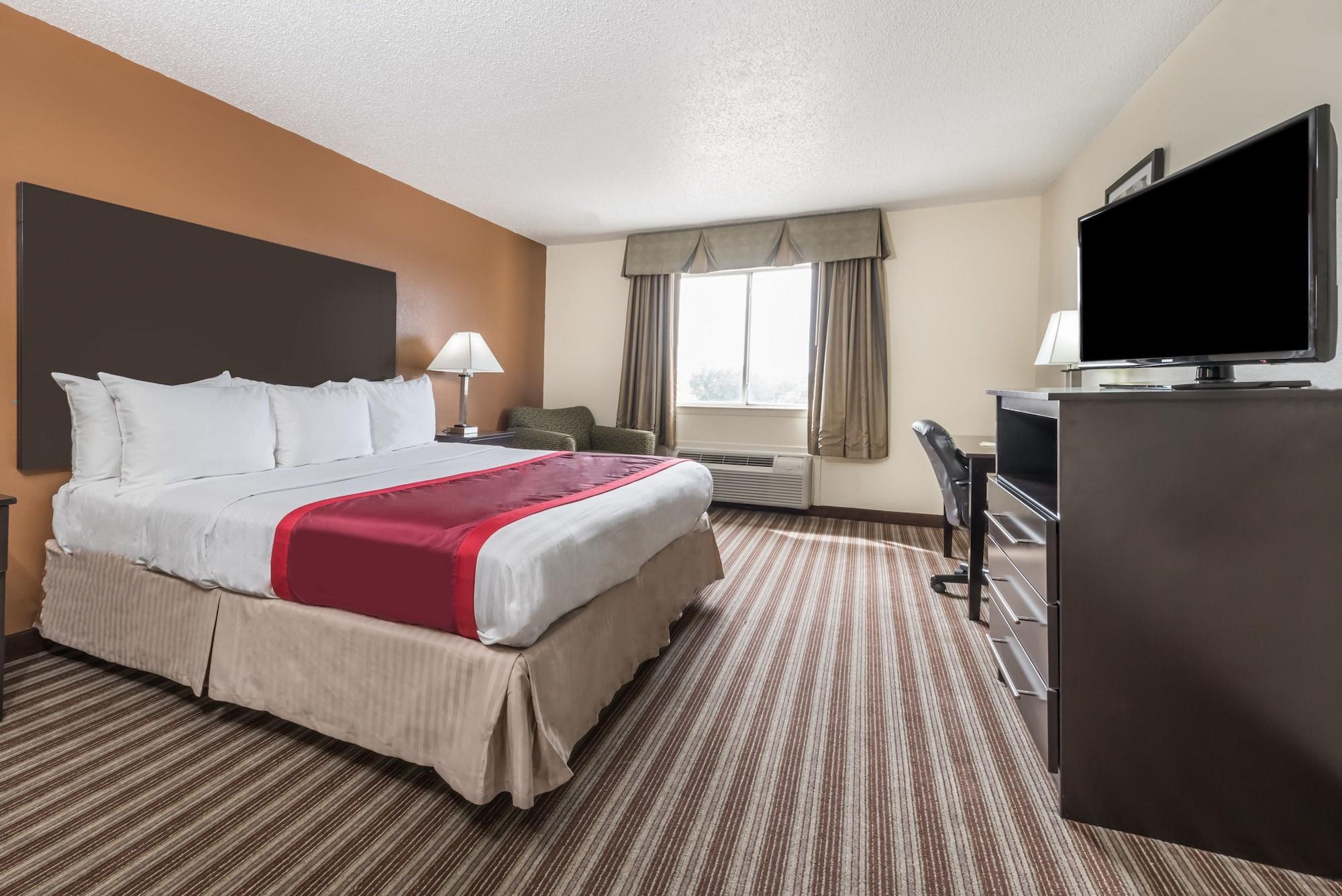 Days Inn & Suites By Wyndham Dallas Exterior photo